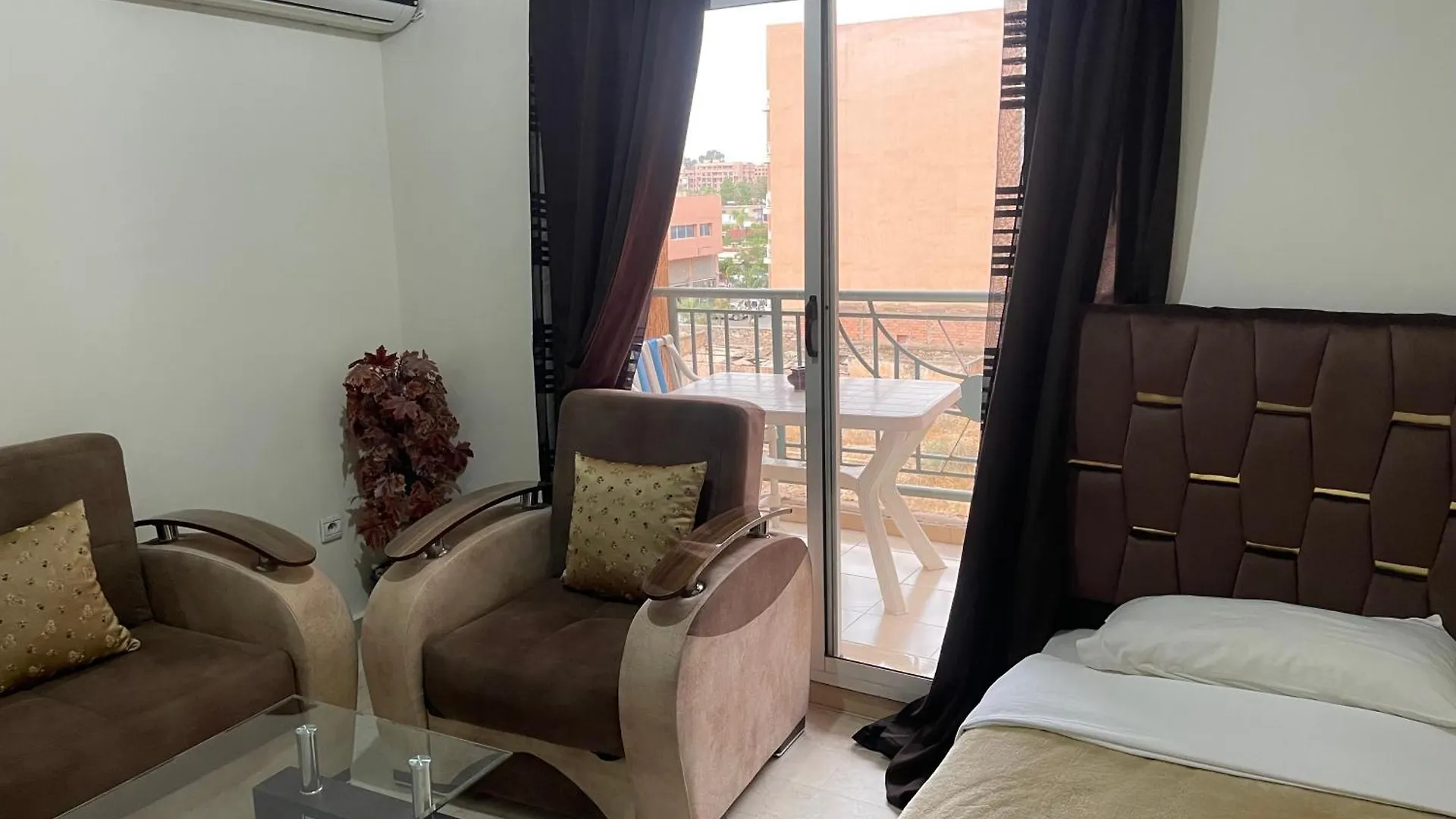 Apartment Appartement 17 3Eme Etage Avec Balcon Pour Famille Marrakesh Morocco